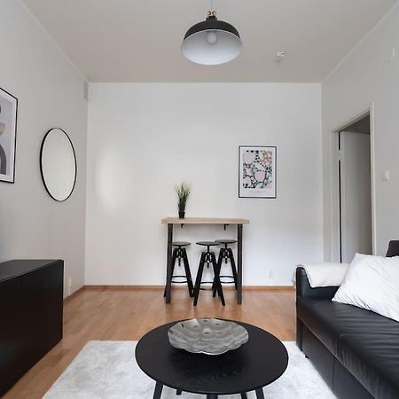 Kodikas Huoneisto Helsingin Keskustassa Apartment Helsinki Bagian luar foto